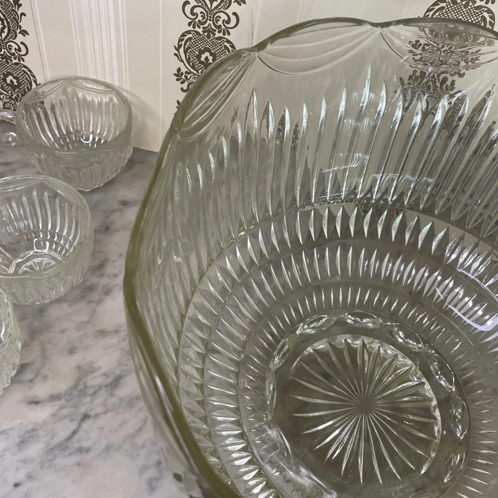 Vintage Indiana Glass Company Royal Drape Punch Bowl Set 10‎ Ribbed Hooked Cups